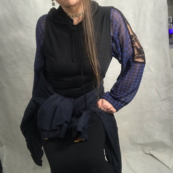 Sheer blk & blu button up w lace back by Eyeshadow - Picture 7 of 8